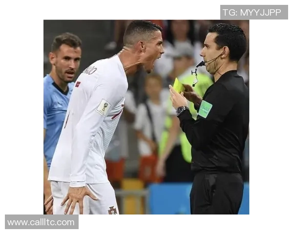 足球巨星C罗幽默恶搞路人瞬间引发欢笑场面精彩纷呈 足球巨星C罗幽默恶搞路人瞬间引发欢笑场面精彩纷呈